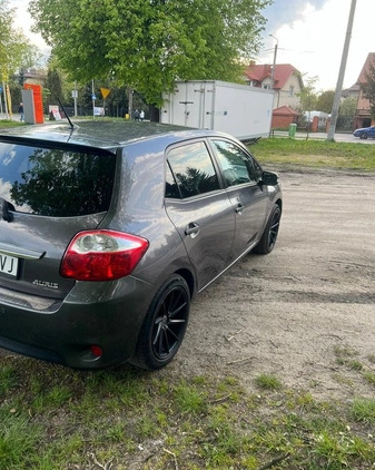 Toyota Auris cena 20900 przebieg: 265000, rok produkcji 2010 z Warszawa małe 56